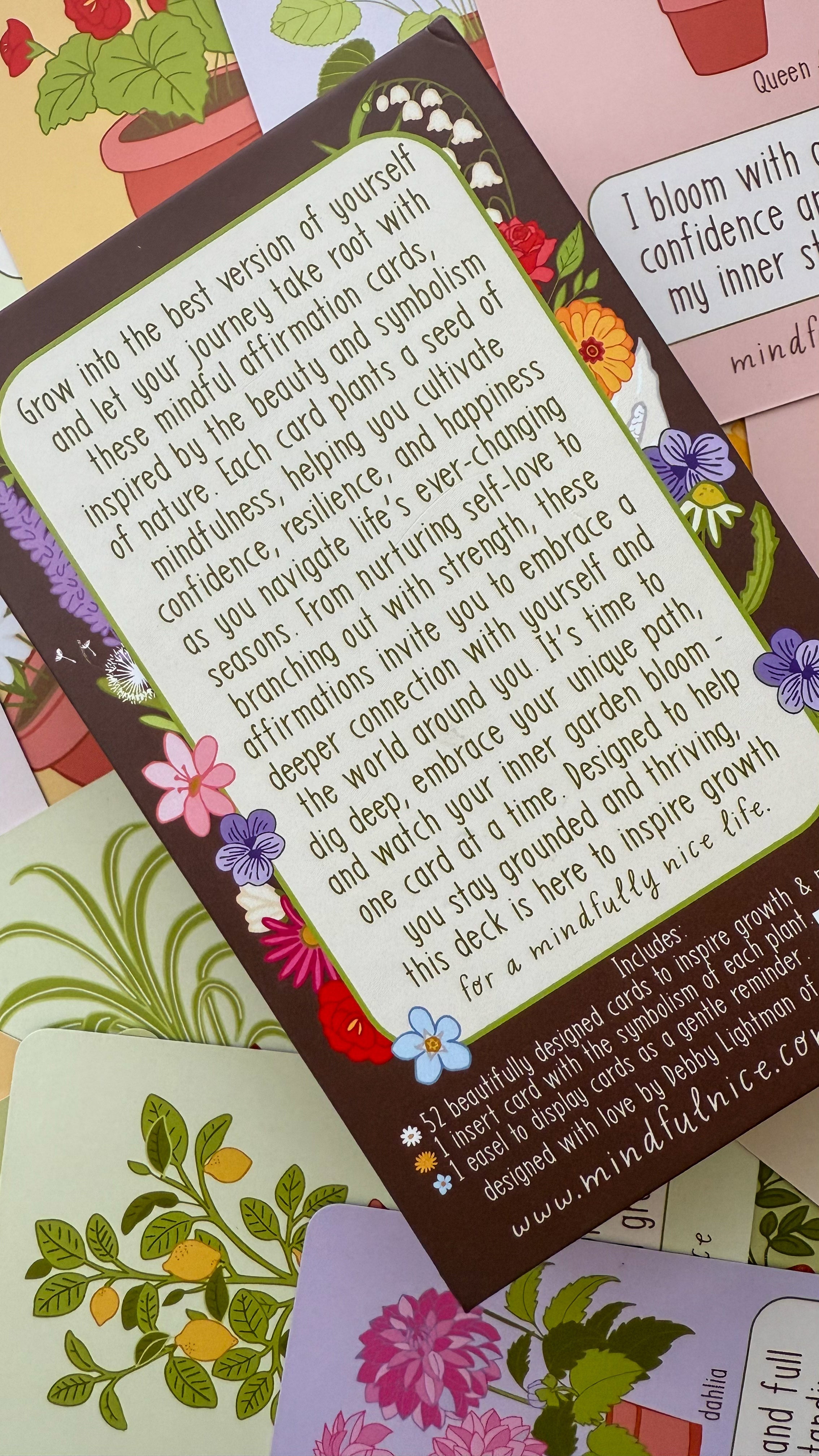 Mindfulnice Grow With The Flow affirmation cards from the mindful-deck, featuring colorful designs and positive affirmations.
