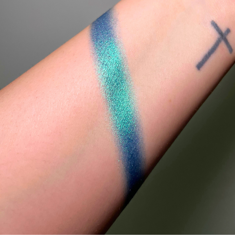 Creamy Pigment Marea by NABA Cosmetics USA, vibrant eyeshadow in a rich, creamy formula with a bold, shimmering finish.