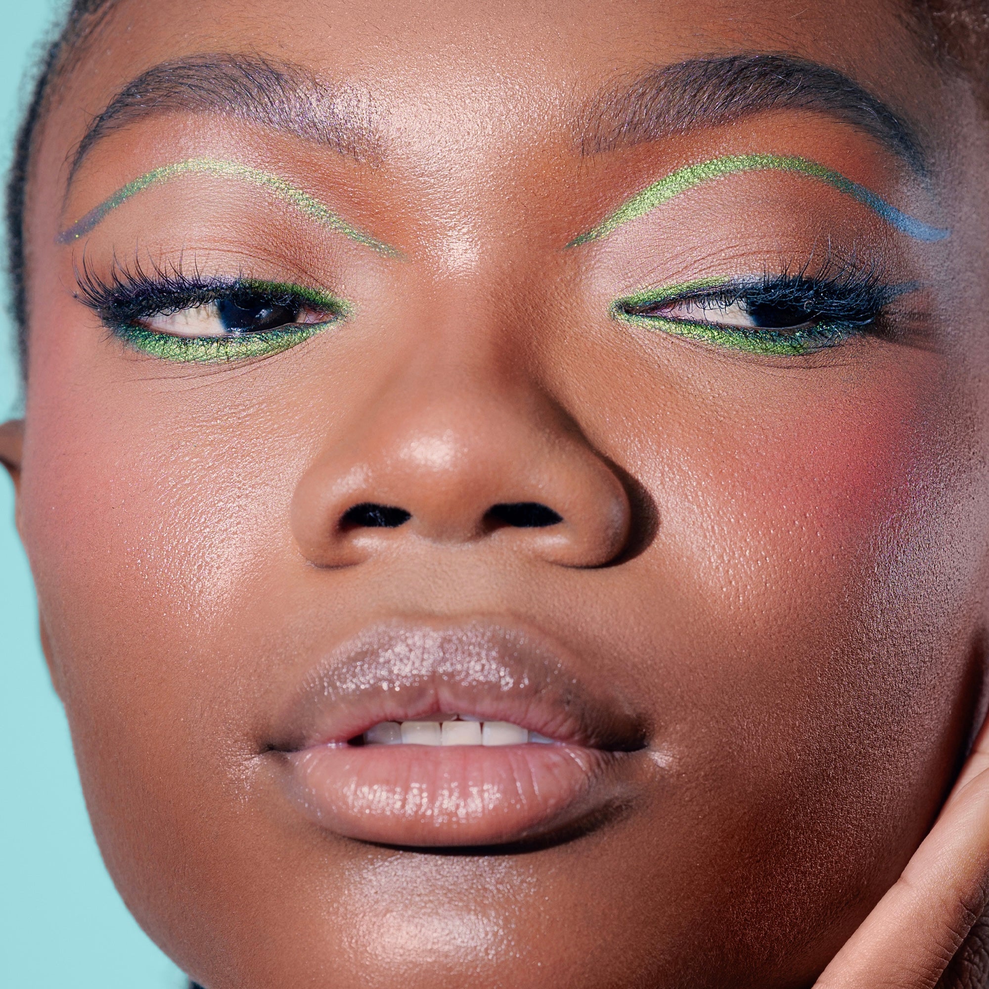 NABA Cosmetics USA Eyeliner Tox in sleek black pencil with sharp tip for precise eye makeup application.