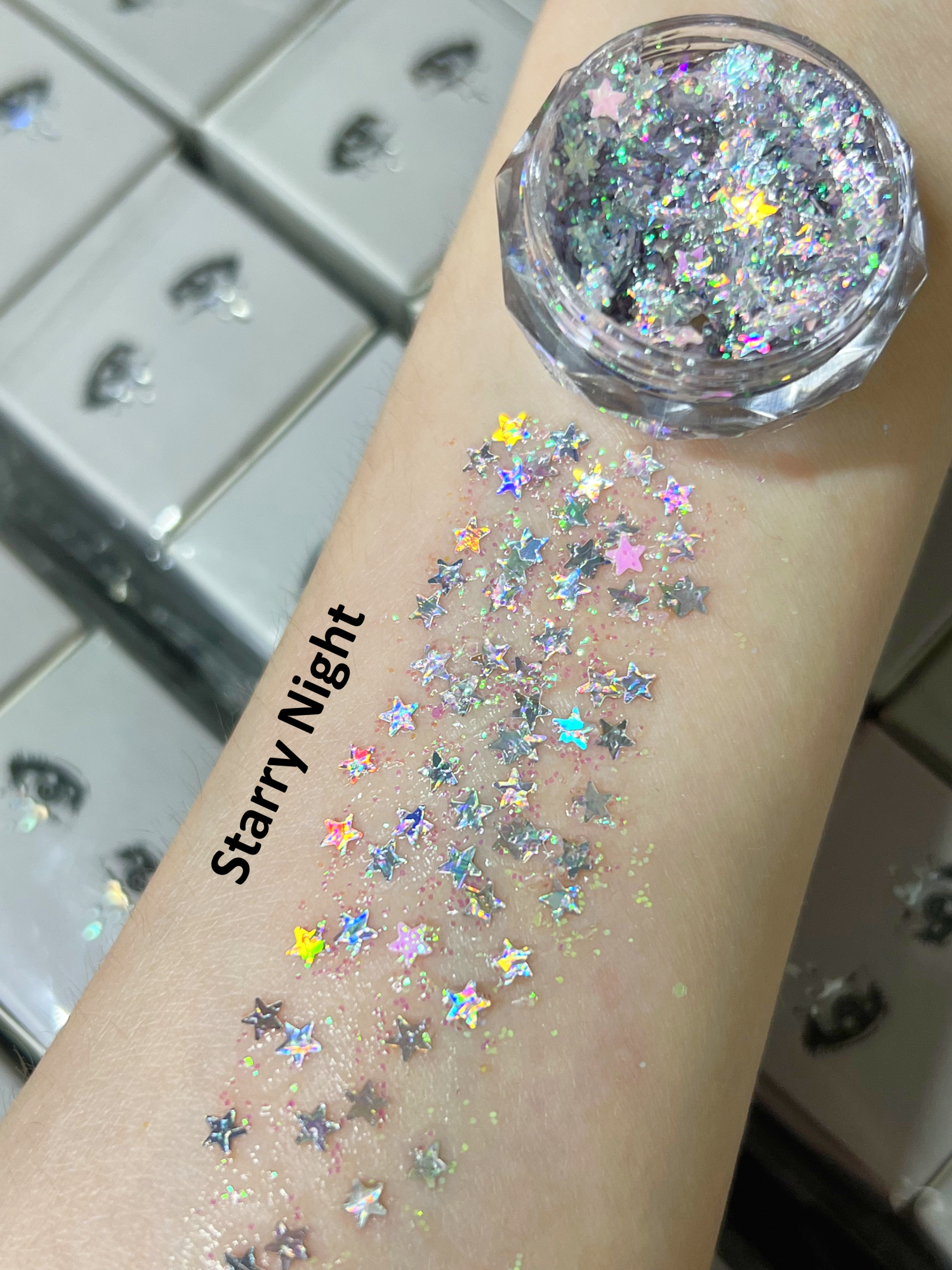 Nekoyanin Gel Glitter Tears in a small jar with shimmering gold glitter, perfect for creative nail art and decorations.