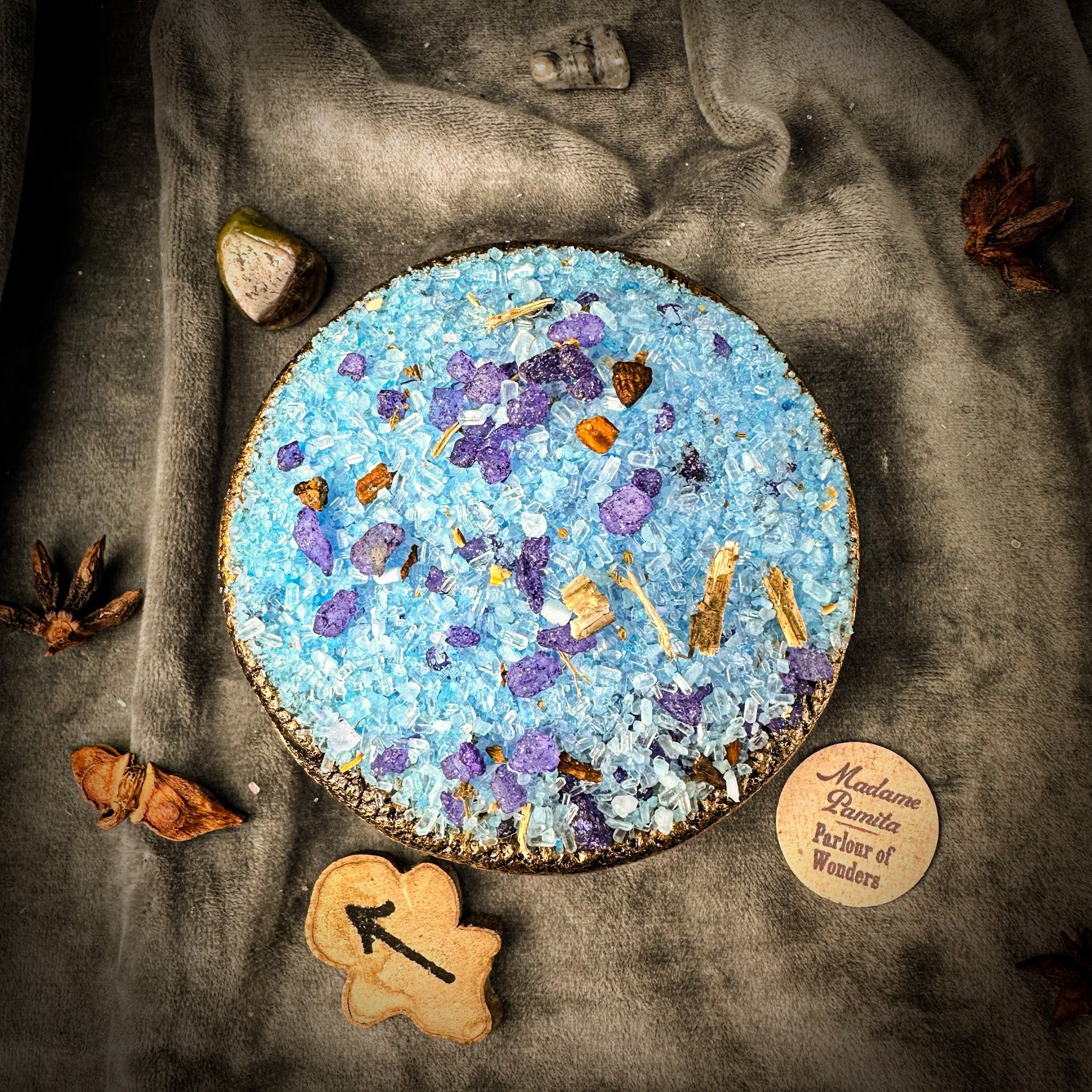 Small jar of Parlour of Wonders Psychic Eye Bath Crystals, vibrant crystals for relaxing bath rituals.