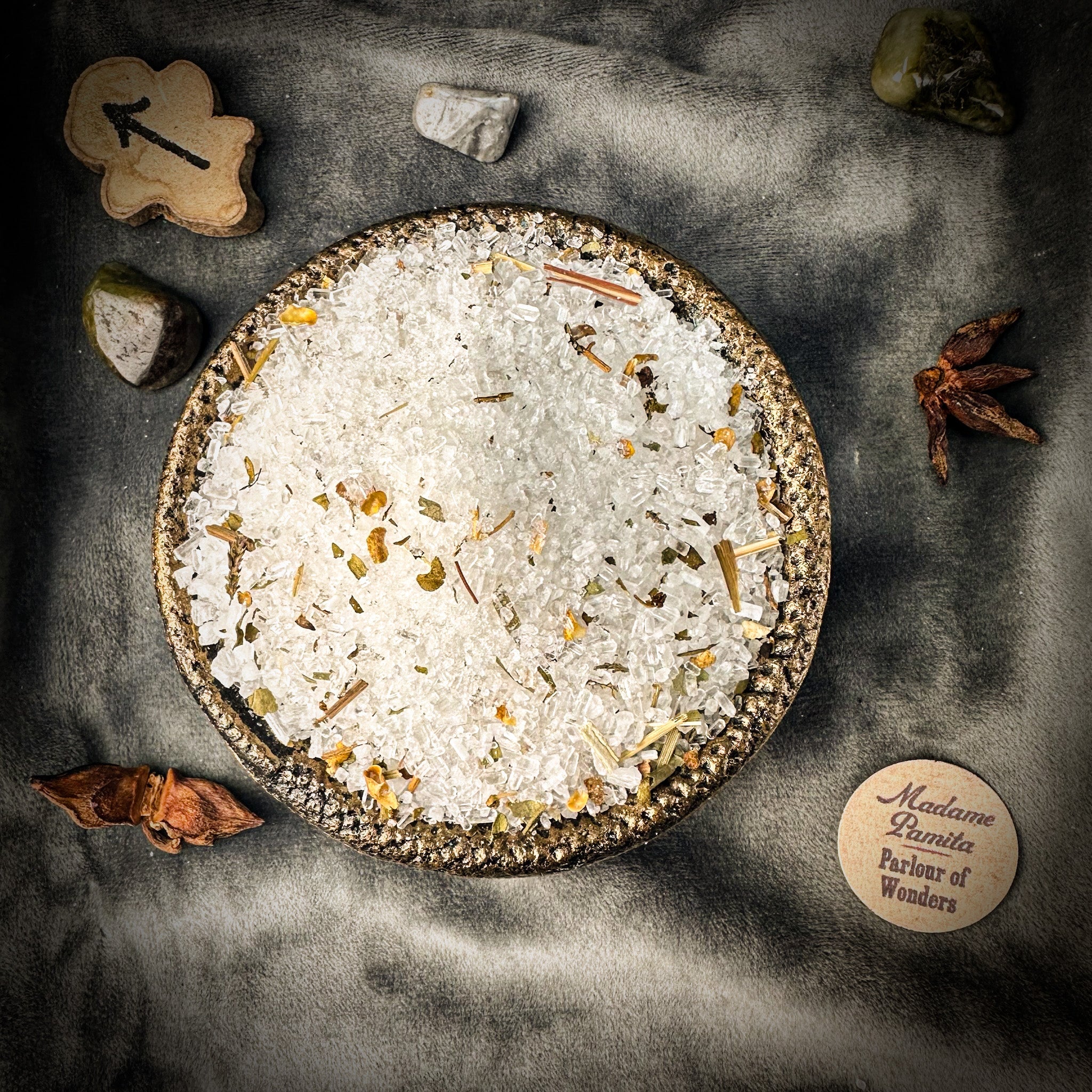 Small jar of Parlour of Wonders uncrossing bath crystals for relaxing bath, featuring natural mineral crystals for cleansing and relaxation.
