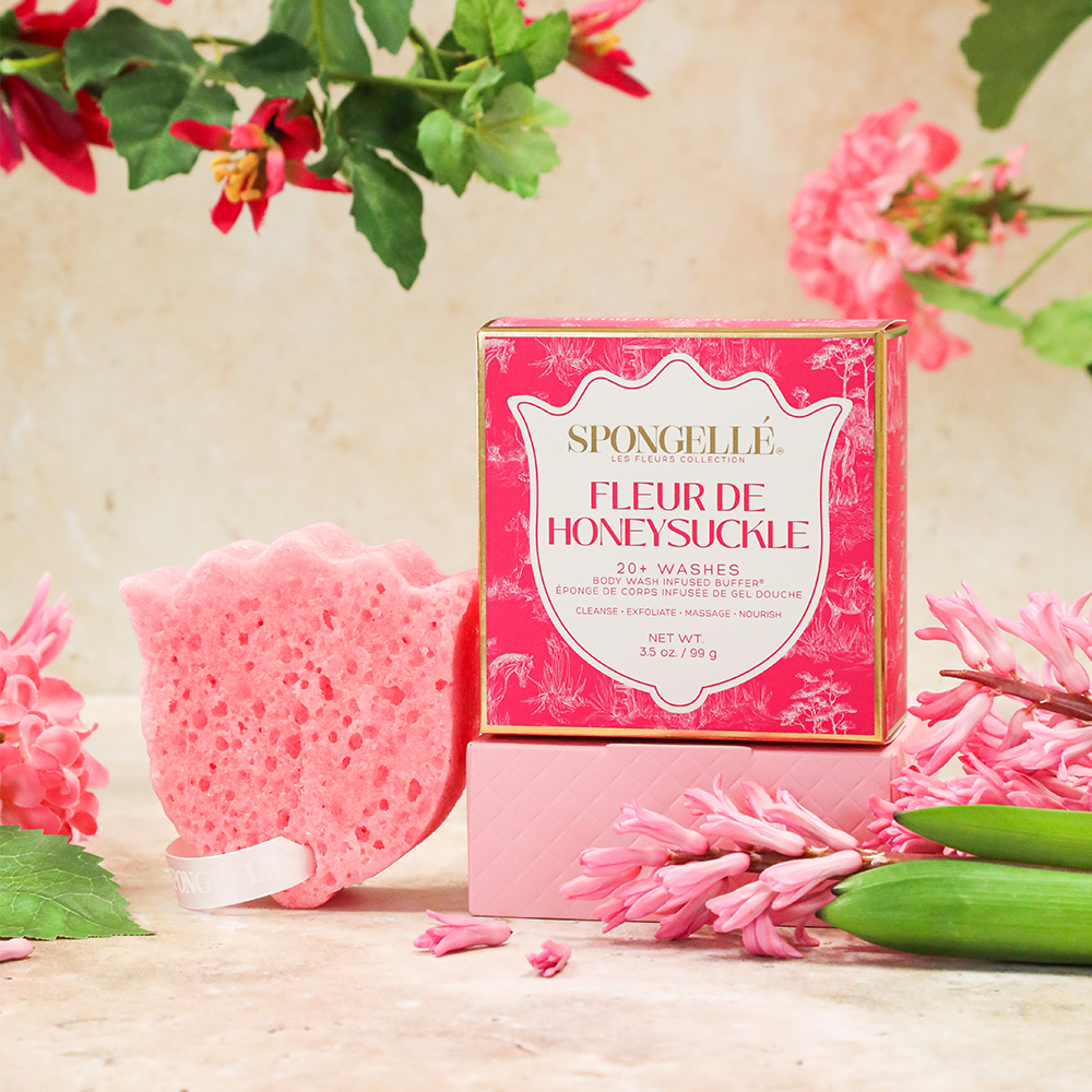 Spongellé Fleur de Honeysuckle Les Fleurs Body Buffer infused with body wash, featuring a soft, textured surface for gentle cleansing.