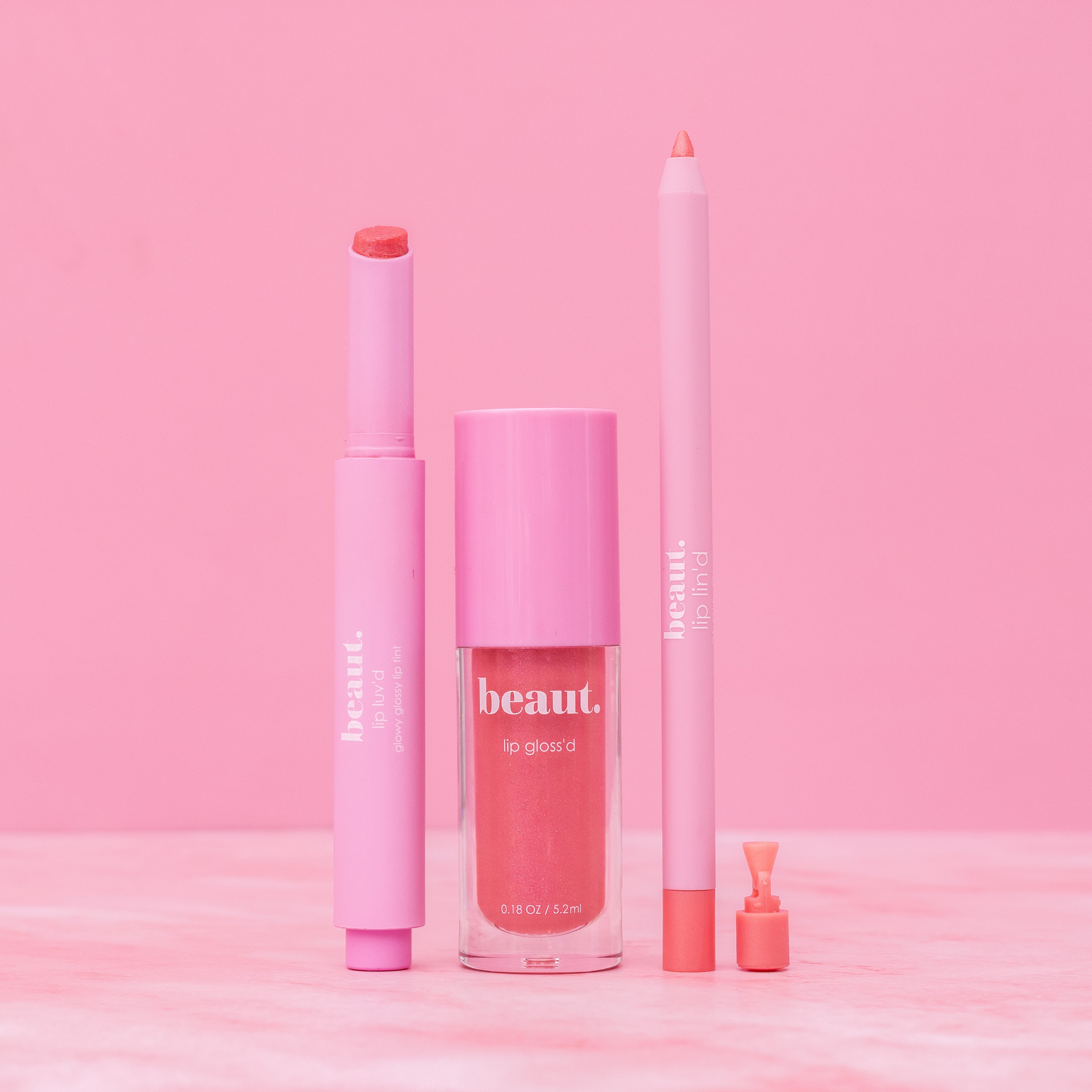 Beaut.beautyco. Spice lip liner pencil, close-up view showing the smooth, creamy texture and precise application tip.