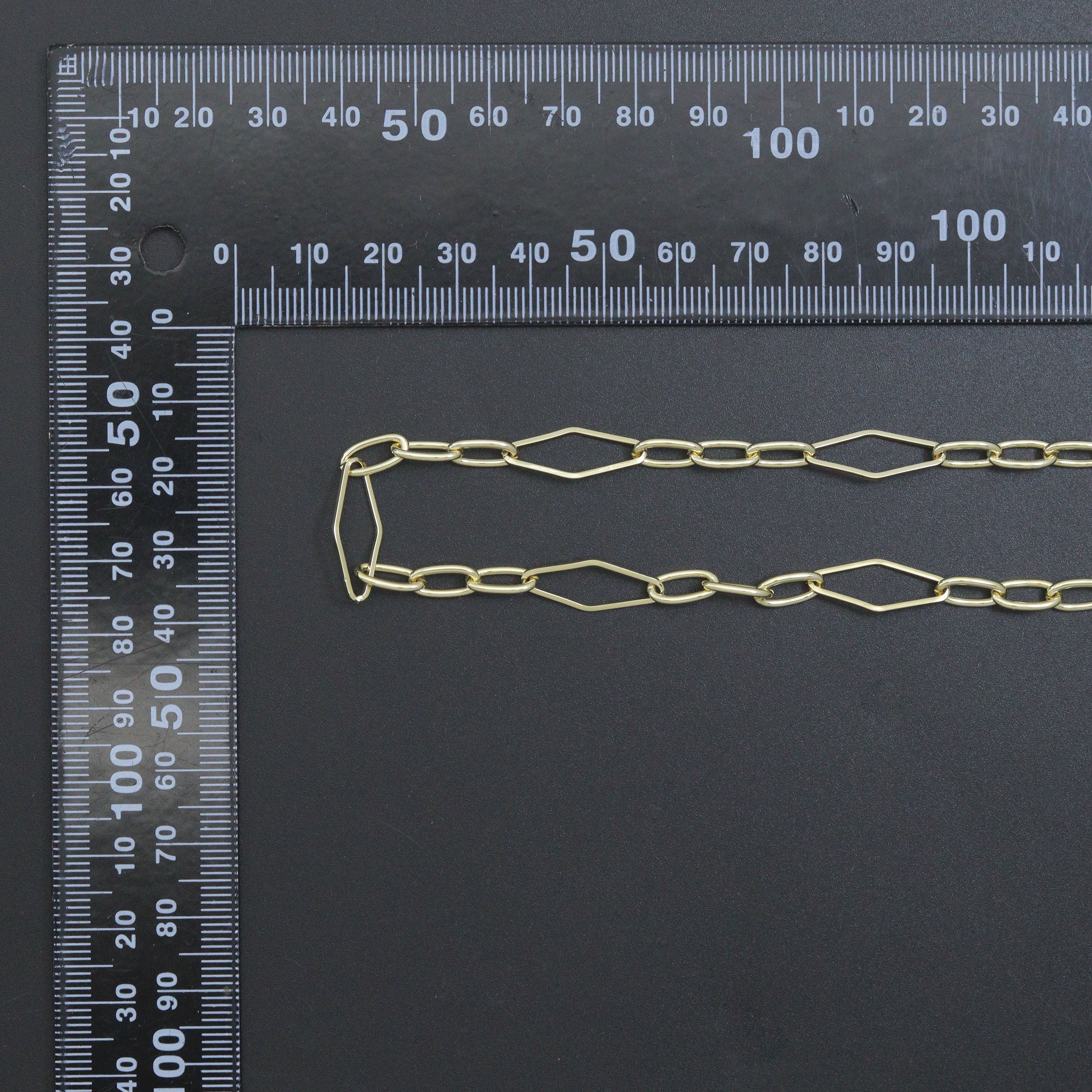 Wholesale mixed shape gold and silver stainless steel chain by yard from Bestbeads&Beyond, close-up of the chain links.