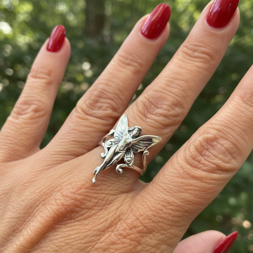 Celtic Crystal Design Jewelry Belle Epoque Fairy Ring featuring intricate Celtic patterns and sparkling crystal accents.