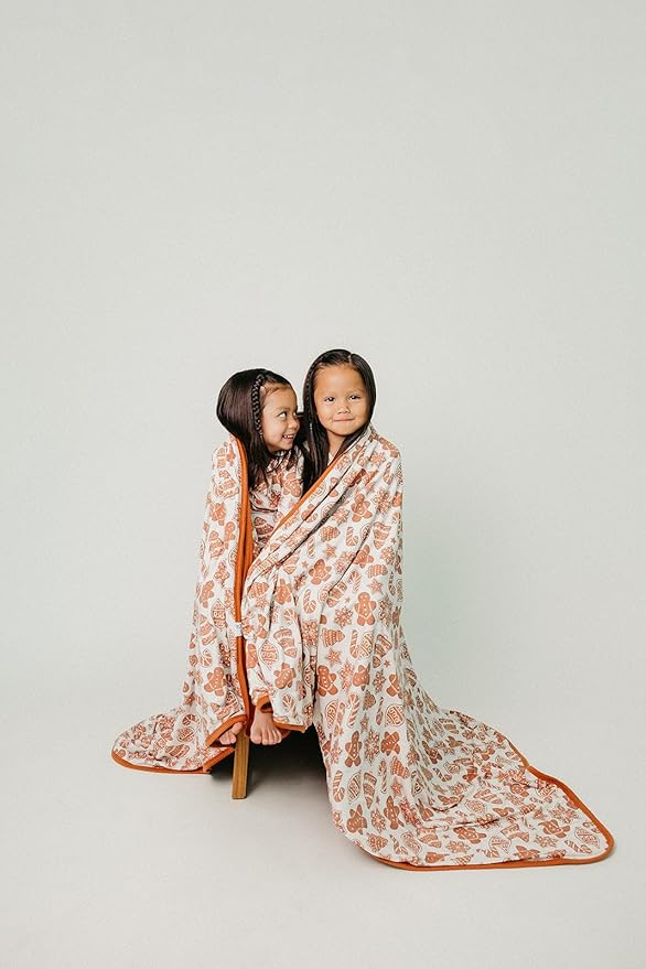CozyNest Decor Copper Pearl Jumbo Knit 3-Layer Stretchy Throw Blanket in gingerbread color, featuring a soft, textured knit design.