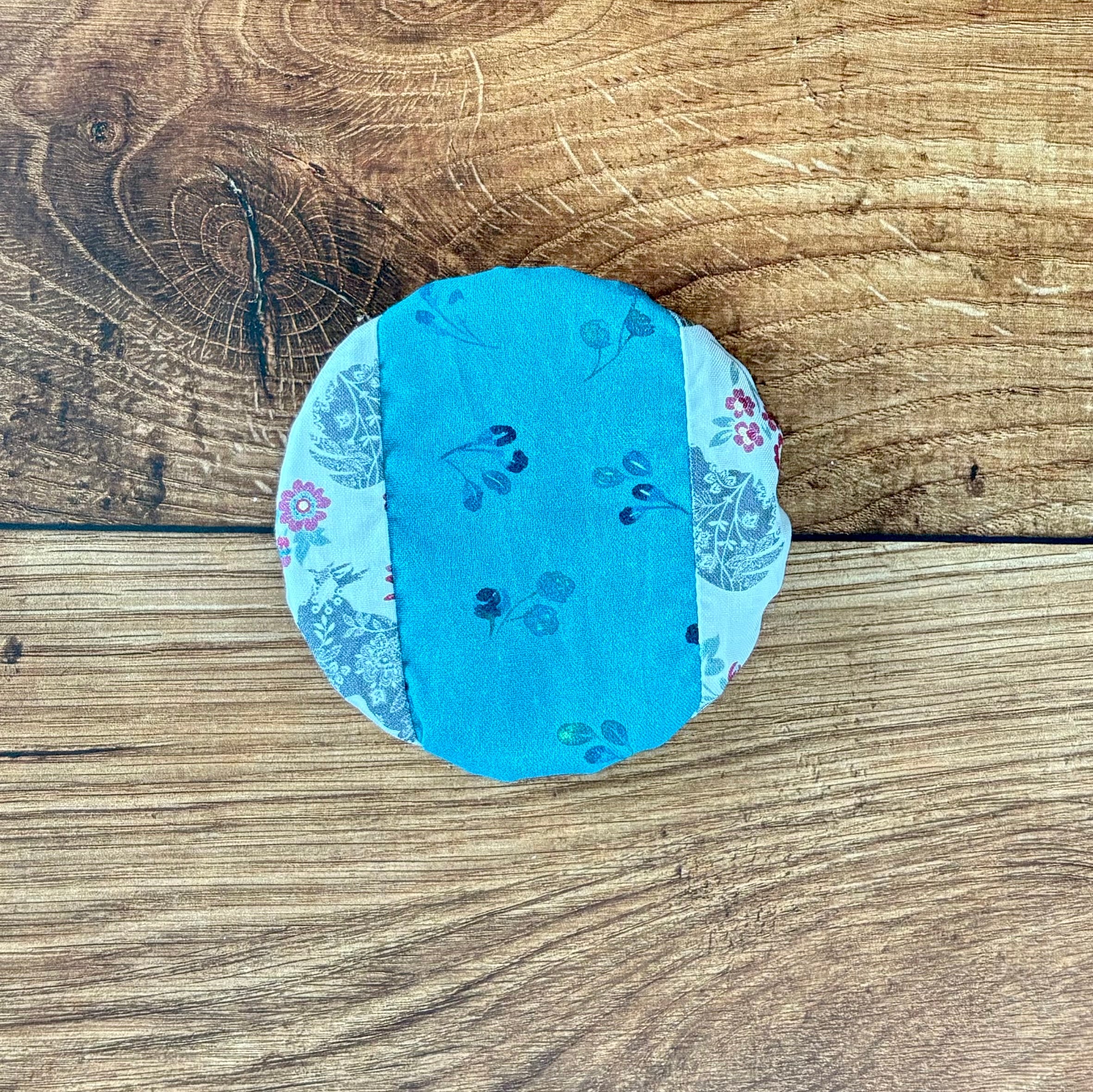 Farmhouse-style jar covers from Five Oaks Farm, featuring rustic designs perfect for preserving jars and homemade gifts.