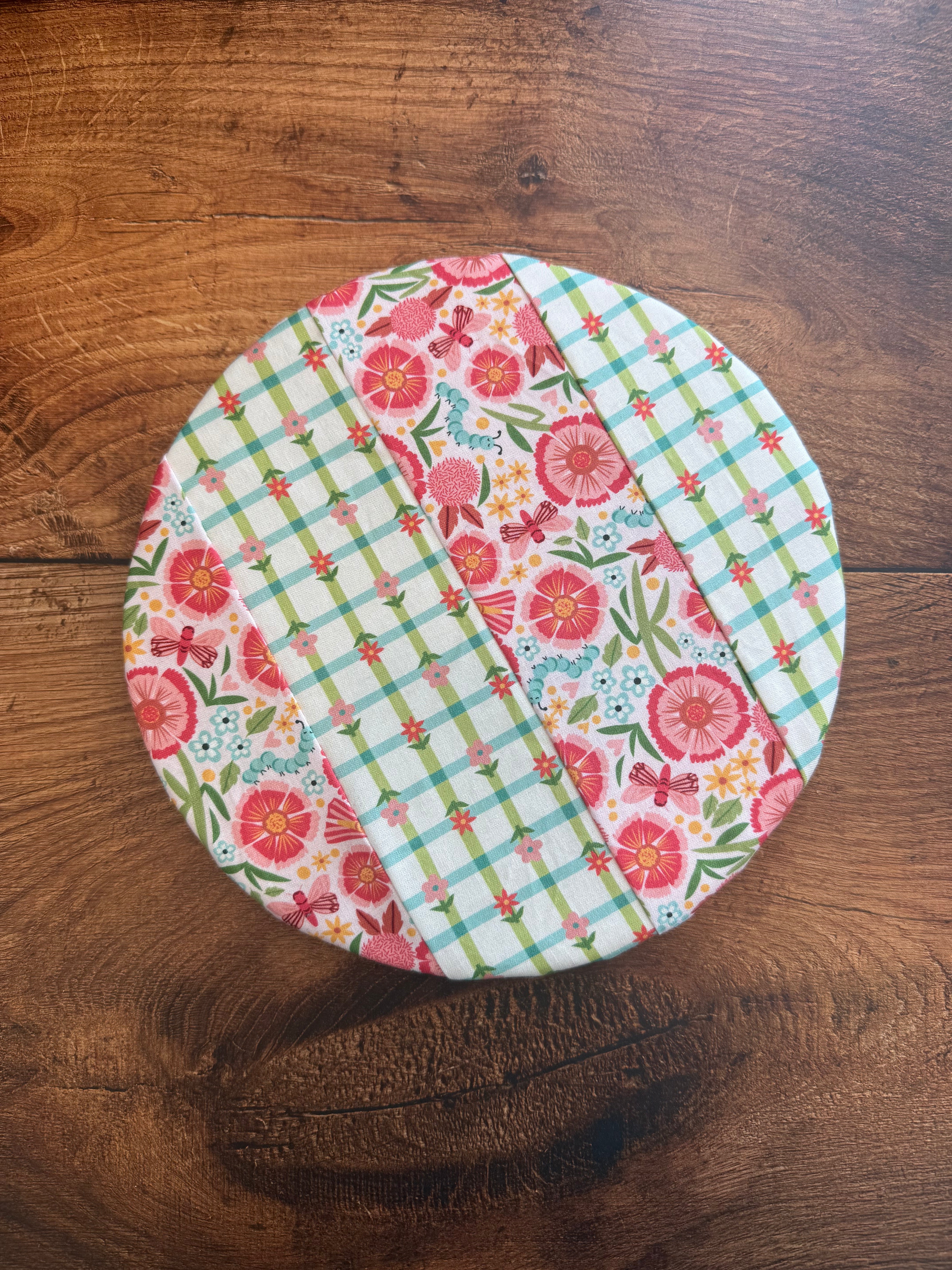 Small mushroom-themed bowl and banneton covers from Five Oaks Farm, featuring autumn-inspired designs for baking and serving.