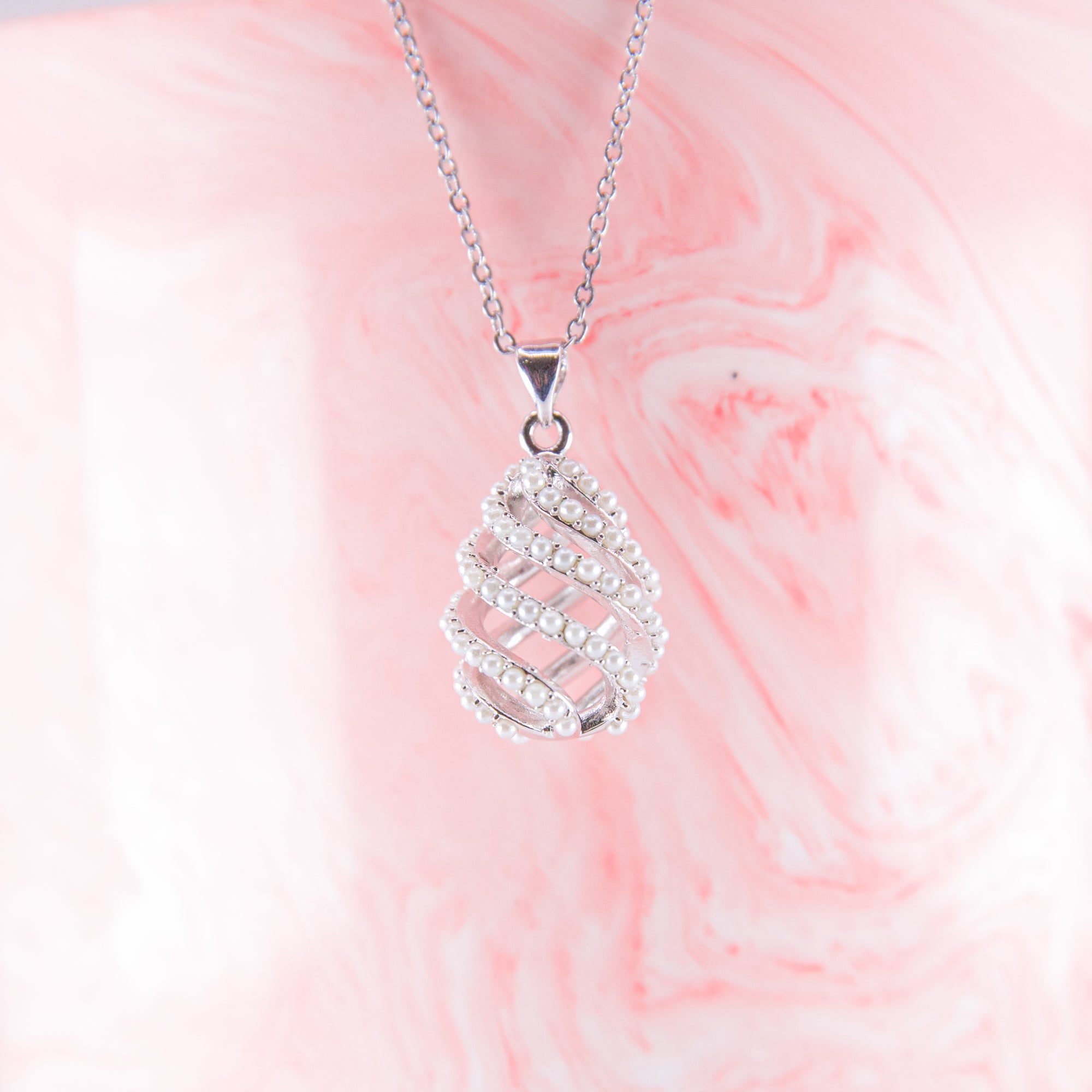 Fragrant Jewels Easter Egg bath bomb with colorful, festive design, perfect for a relaxing bath experience.