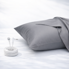 Beige GroundLuxe luxury grounding pillowcase made of organic cotton, king size, with a soft, smooth texture.