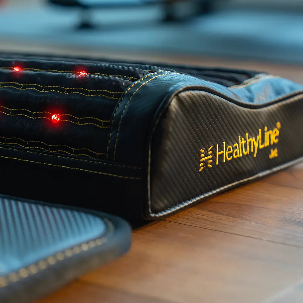 HealthyLine Jet Series Pillow showcasing ergonomic design and soft fabric for comfortable sleep and neck support.