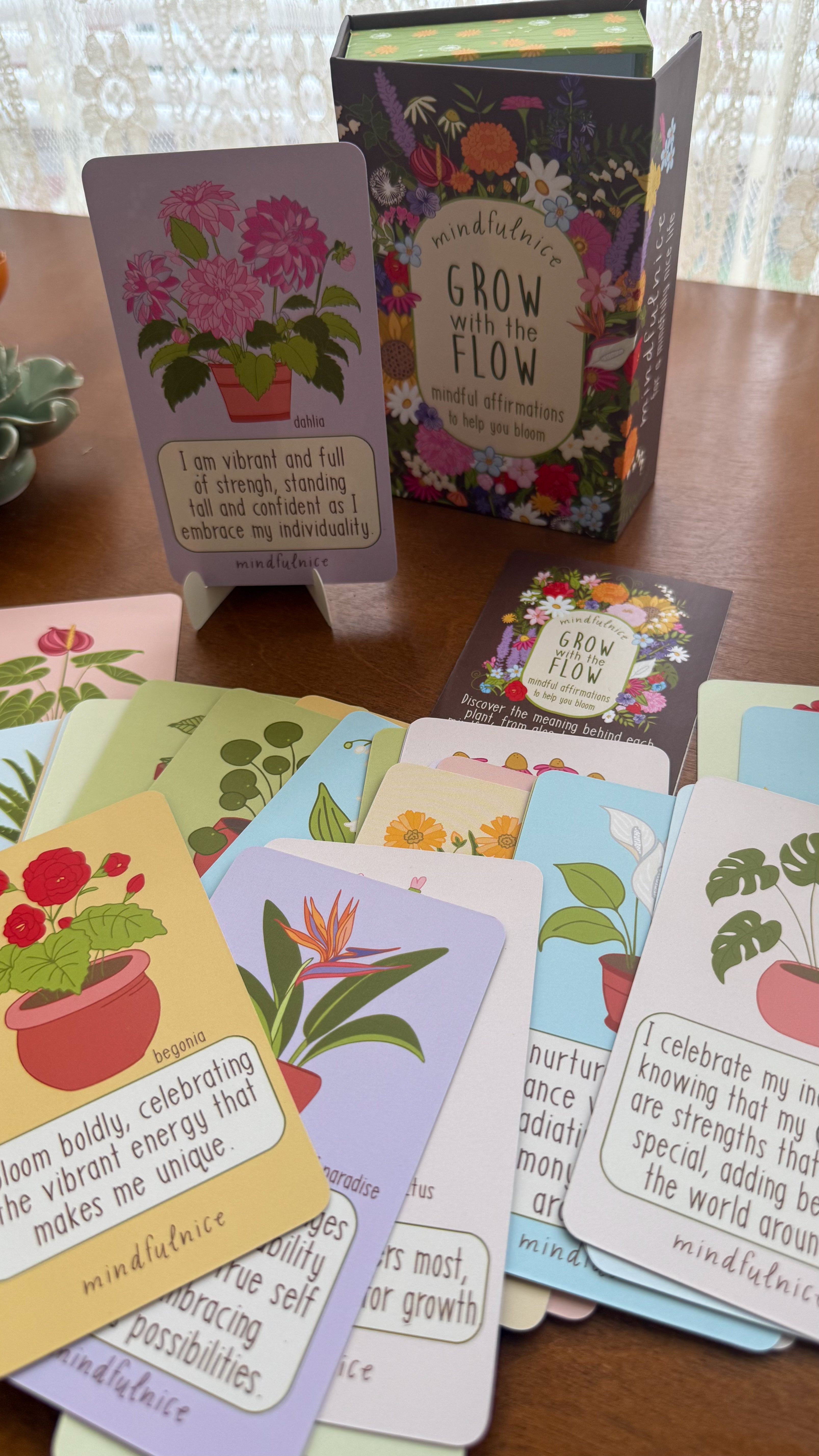 Mindfulnice Grow With The Flow affirmation cards from the mindful-deck set, featuring positive and inspiring messages.