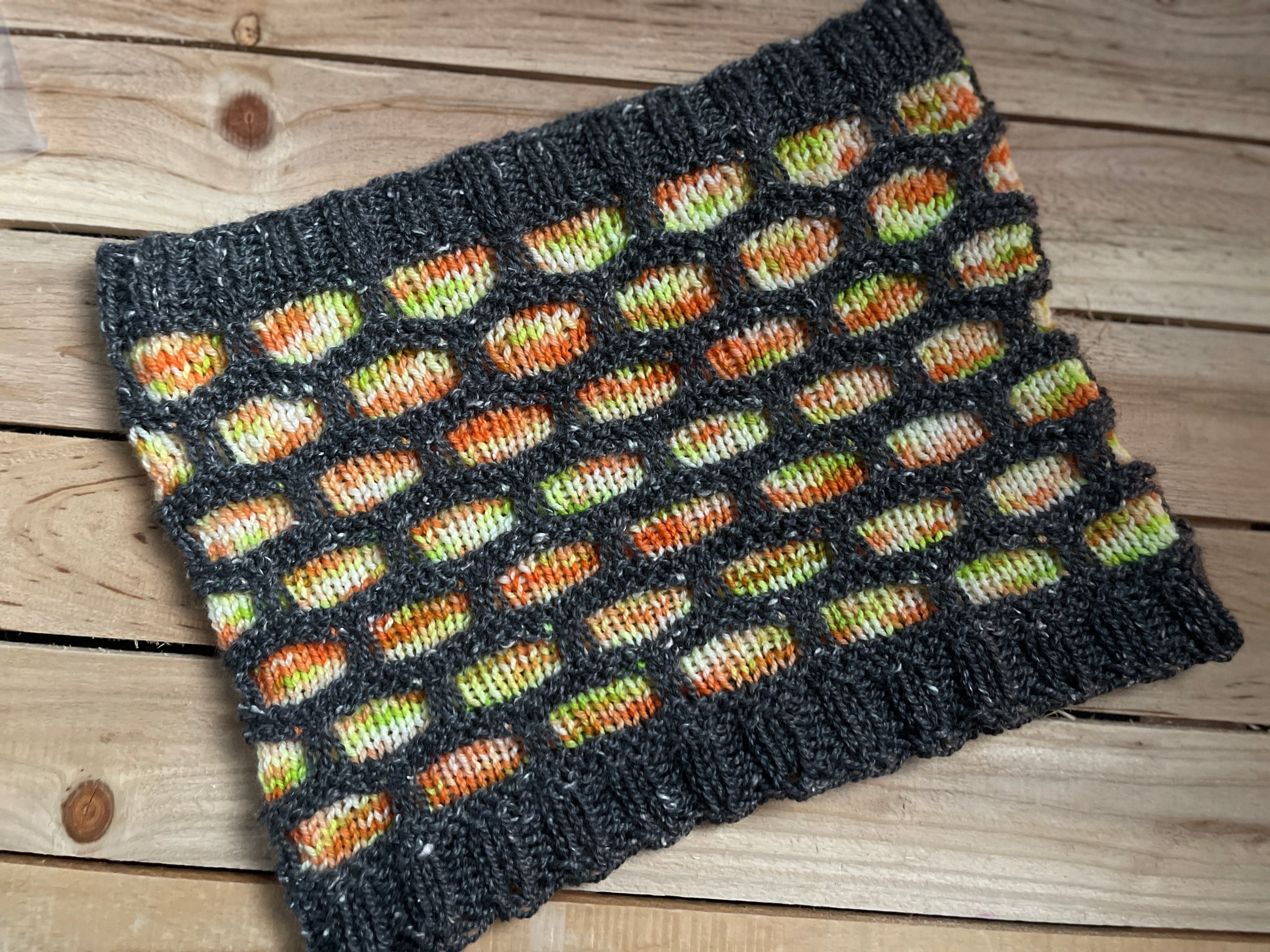 Digital pattern for Haunted Honeycombs Cowl by Mountaintop Yarn, showcasing a detailed knitted or crochet cowl design.