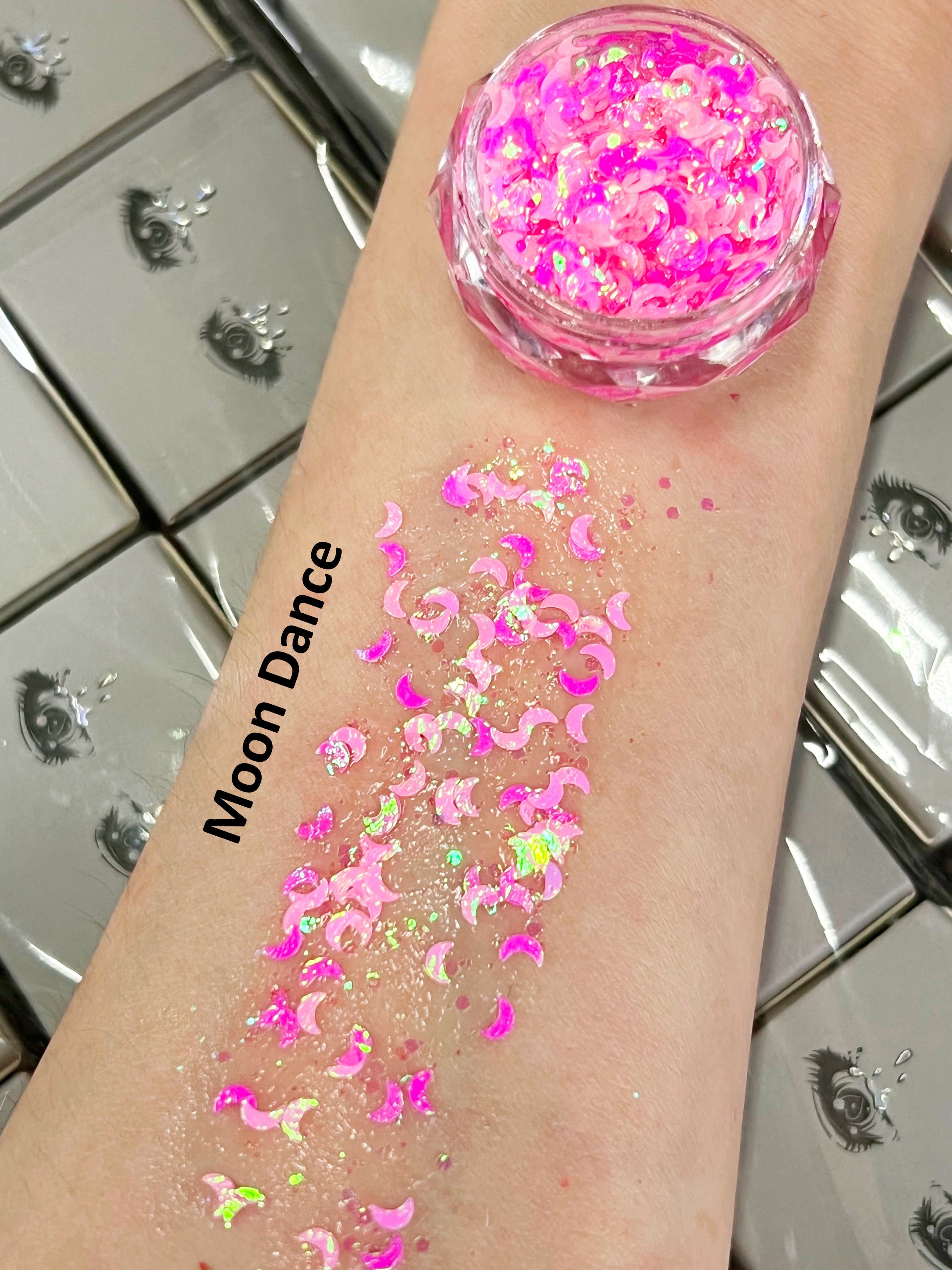 Nekoyanin Gel Glitter Tears in a jar with shimmering gold and silver glitter, perfect for nail art and creative designs.