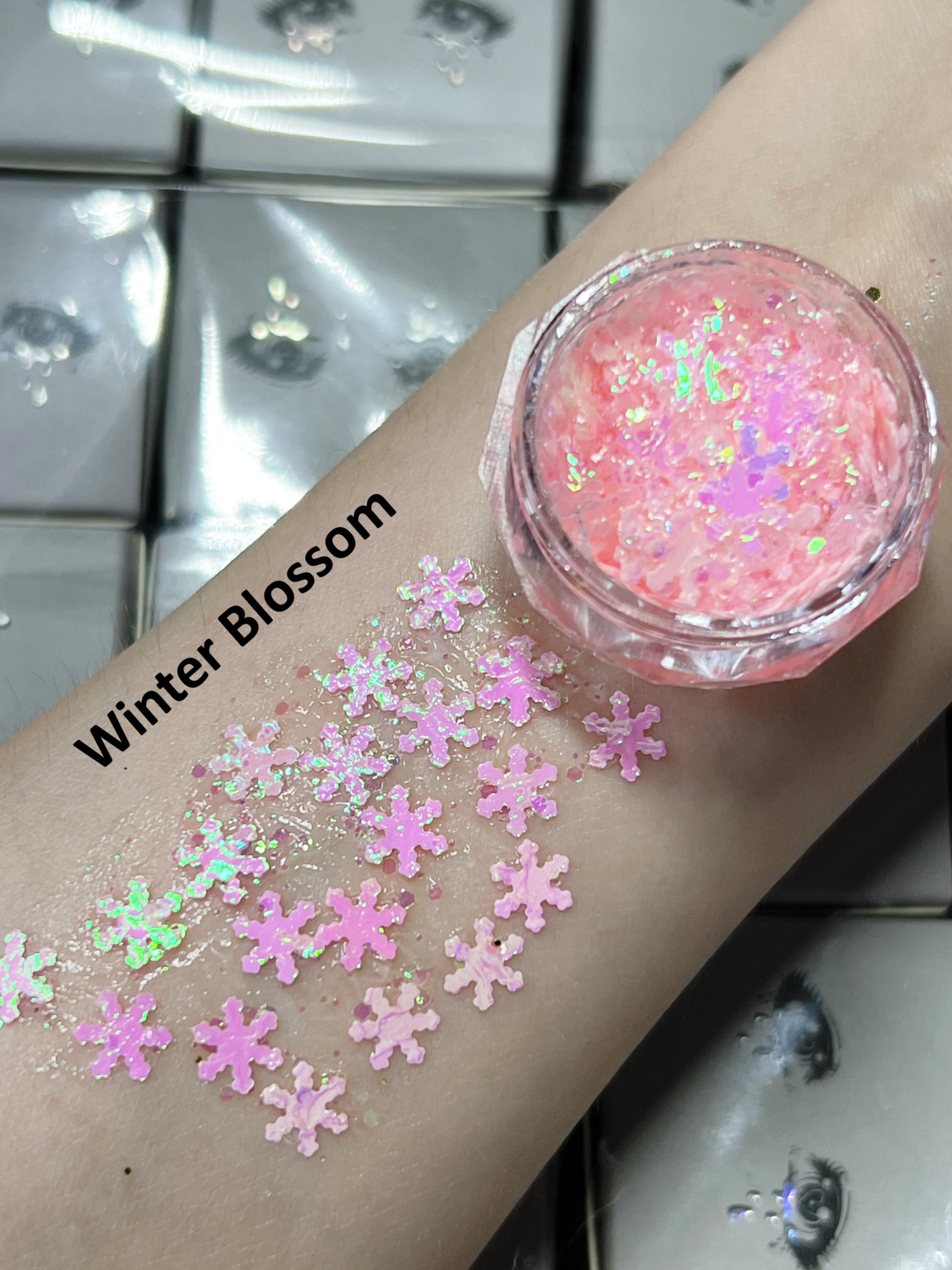 Nekoyanin Gel Glitter Tears in a jar, shimmering gel with glittery tear effect, suitable for makeup or creative art projects.
