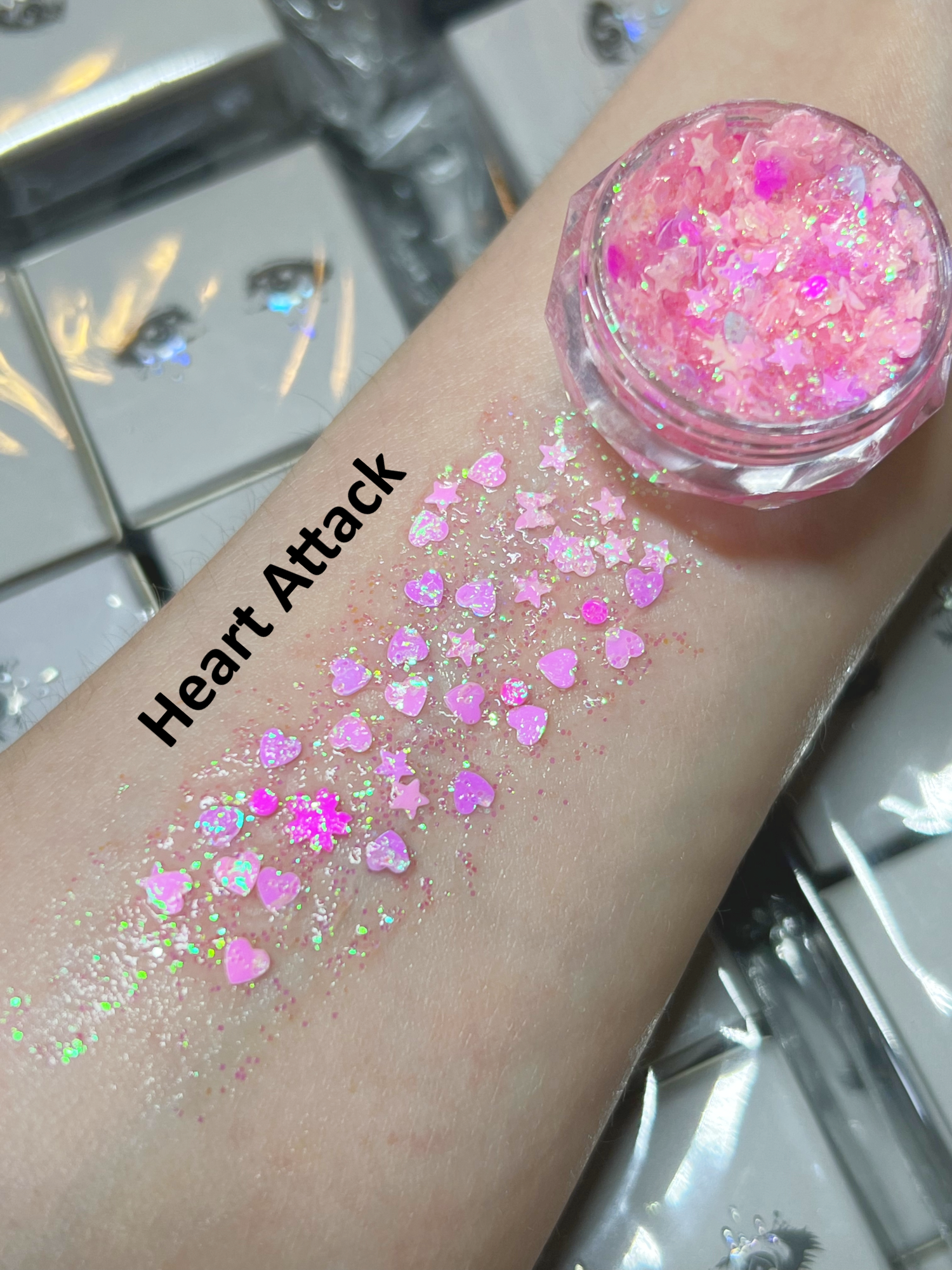 Nekoyanin Gel Glitter Tears in a jar with shimmering gold glitter, perfect for creative nail art or cosmetic decoration.