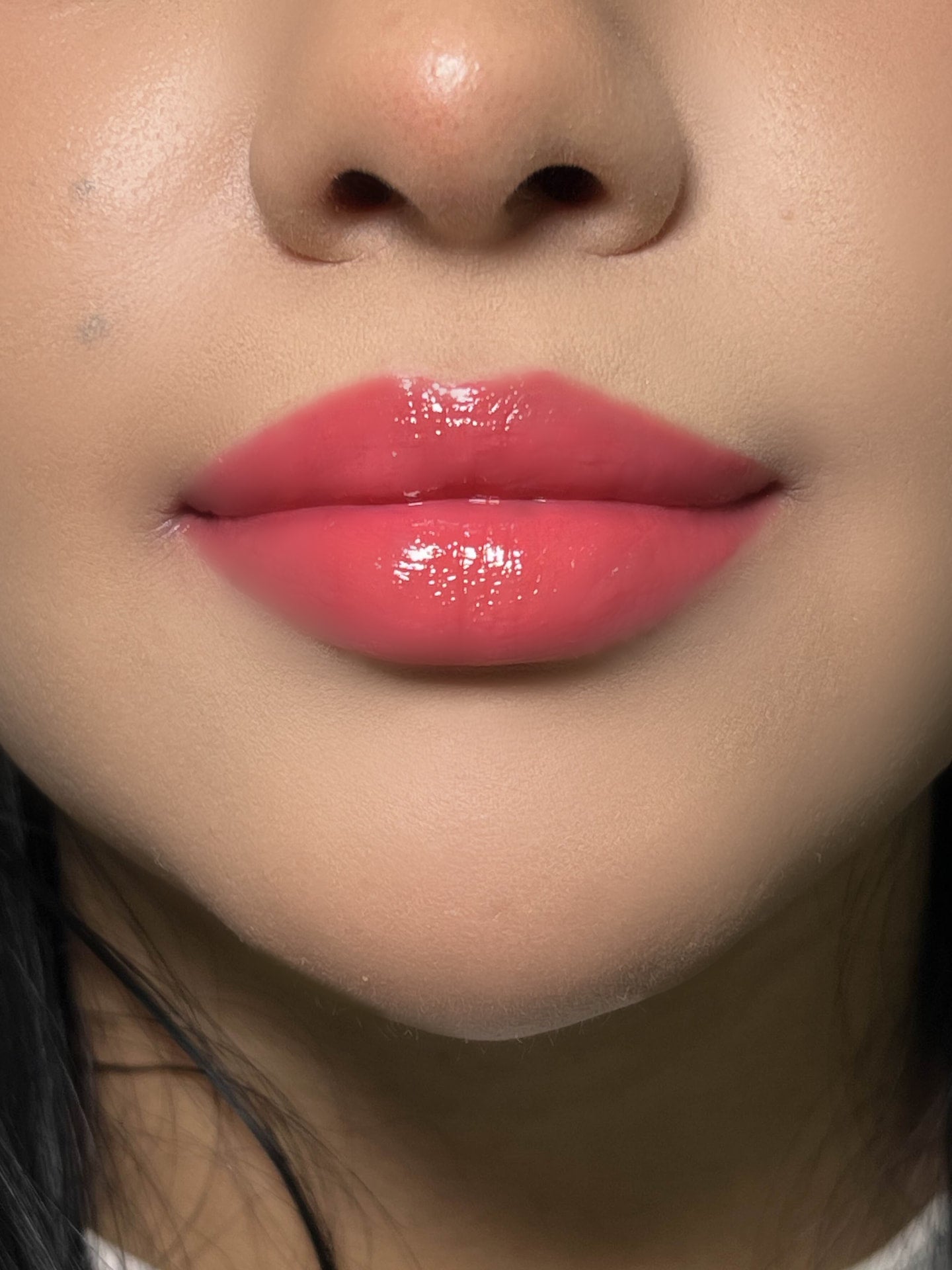 Nekoyanin Fruit Jam Lip Gloss Keychain featuring a cute apple-shaped lip gloss container with fruit jam design.
