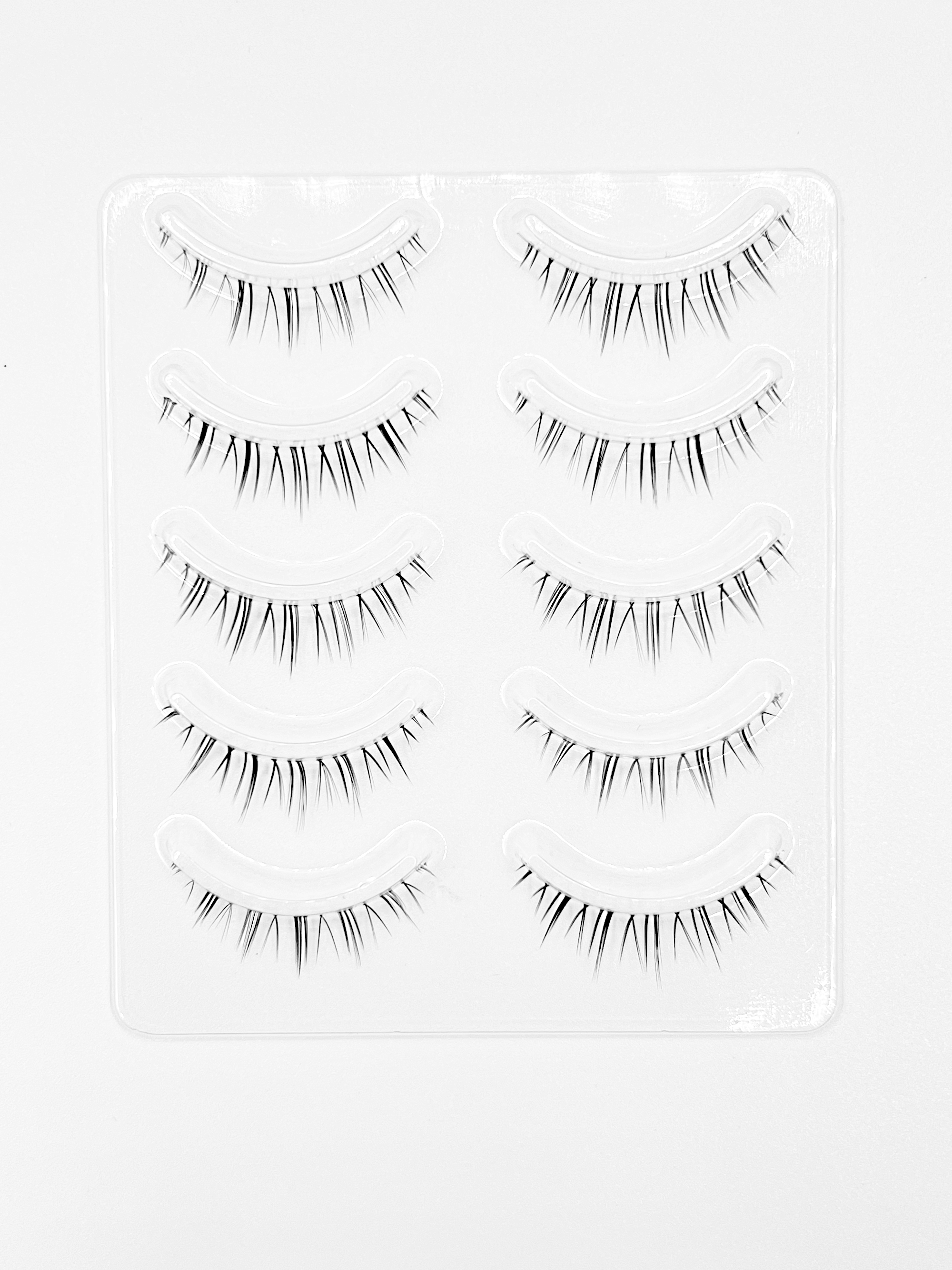 Nekoyanin Zodiac Manga Lashes in Cancer design, featuring detailed, artistic lash extensions inspired by the Cancer zodiac sign.