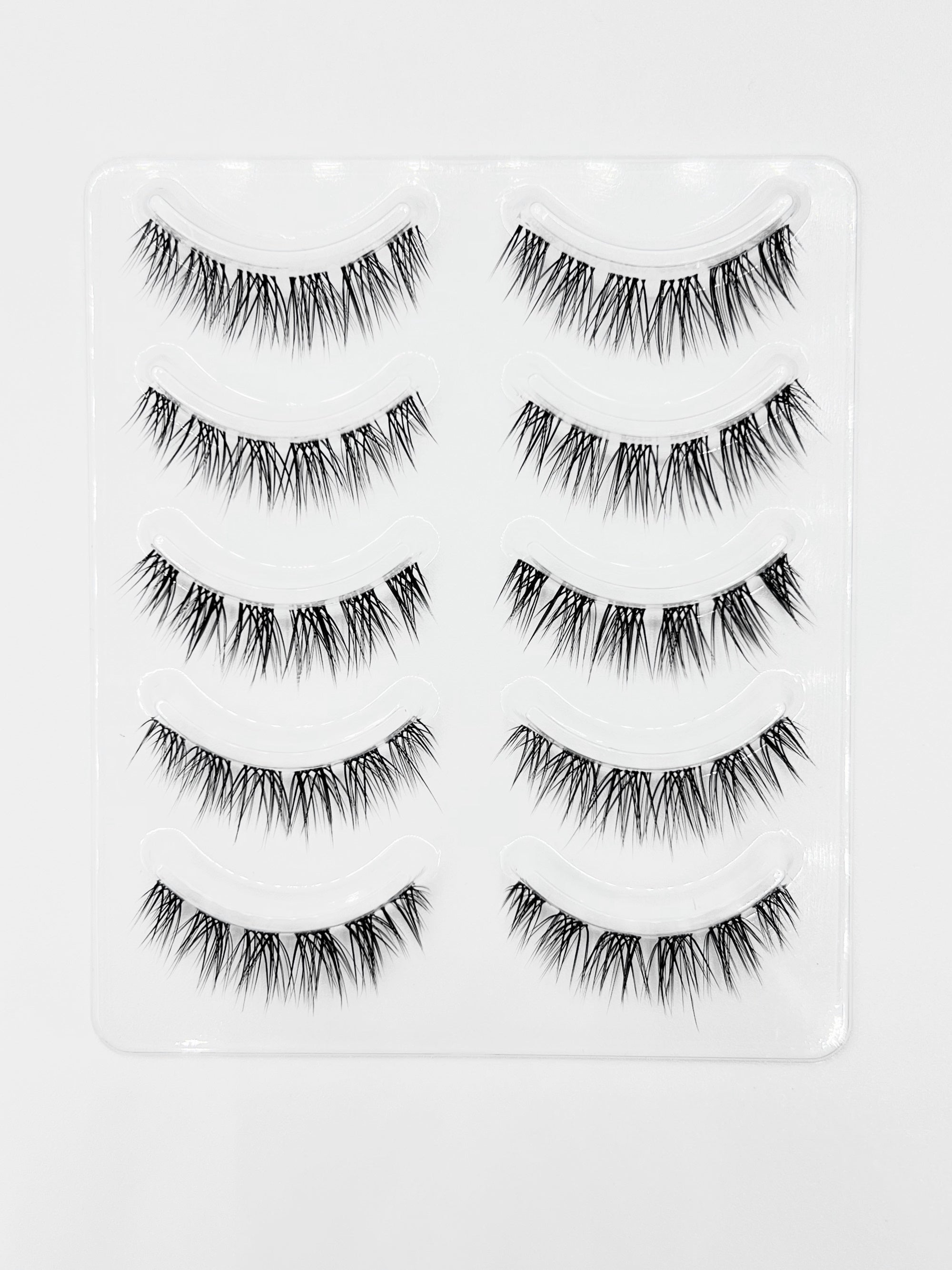Nekoyanin Zodiac Manga Lashes featuring Cancer zodiac design with long, dramatic black eyelashes and detailed zodiac symbol.