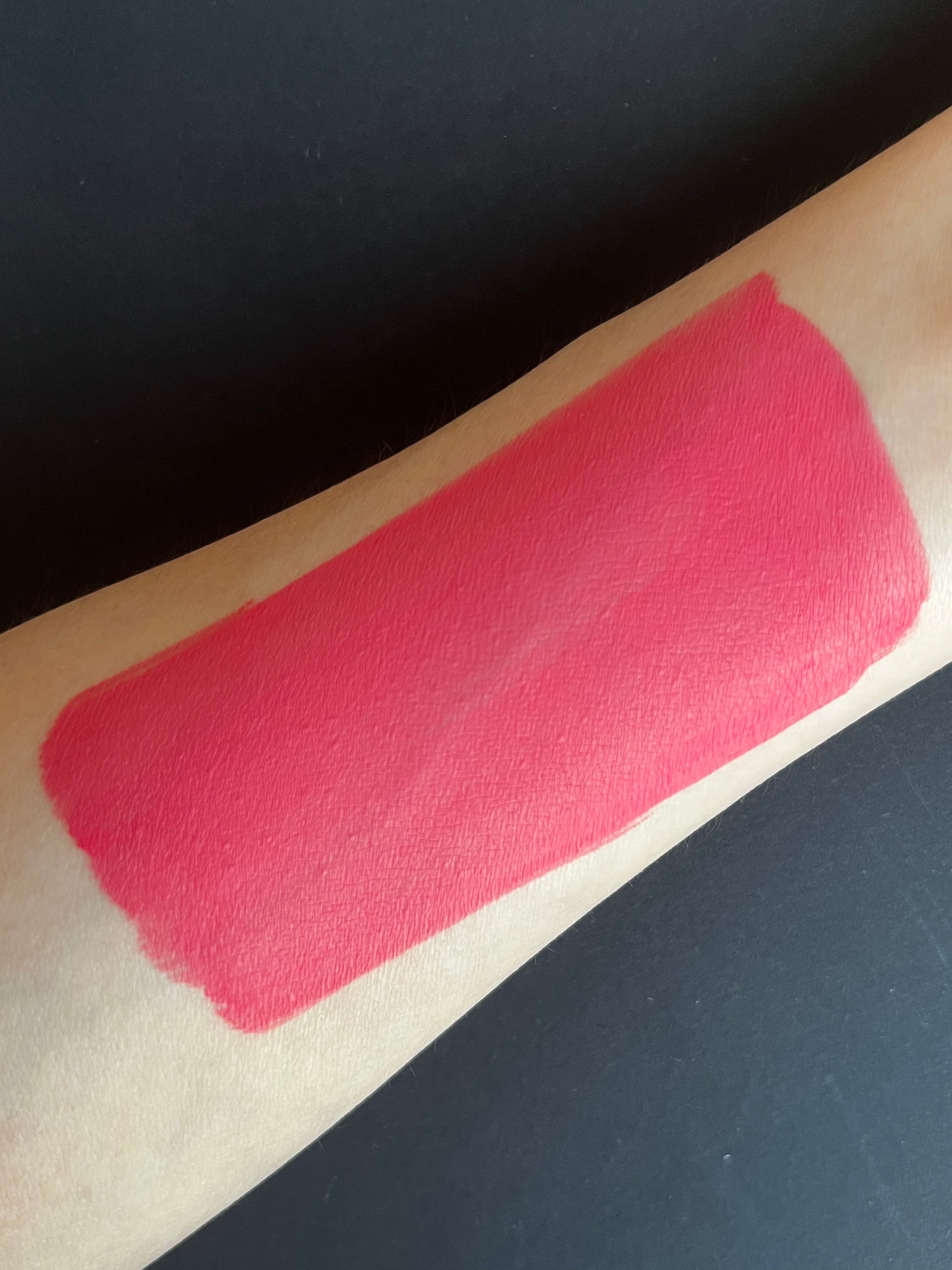 Red Amaranth water-activated graphic liner by Nekoyanin, showcasing its vibrant color and sleek design for eye makeup.