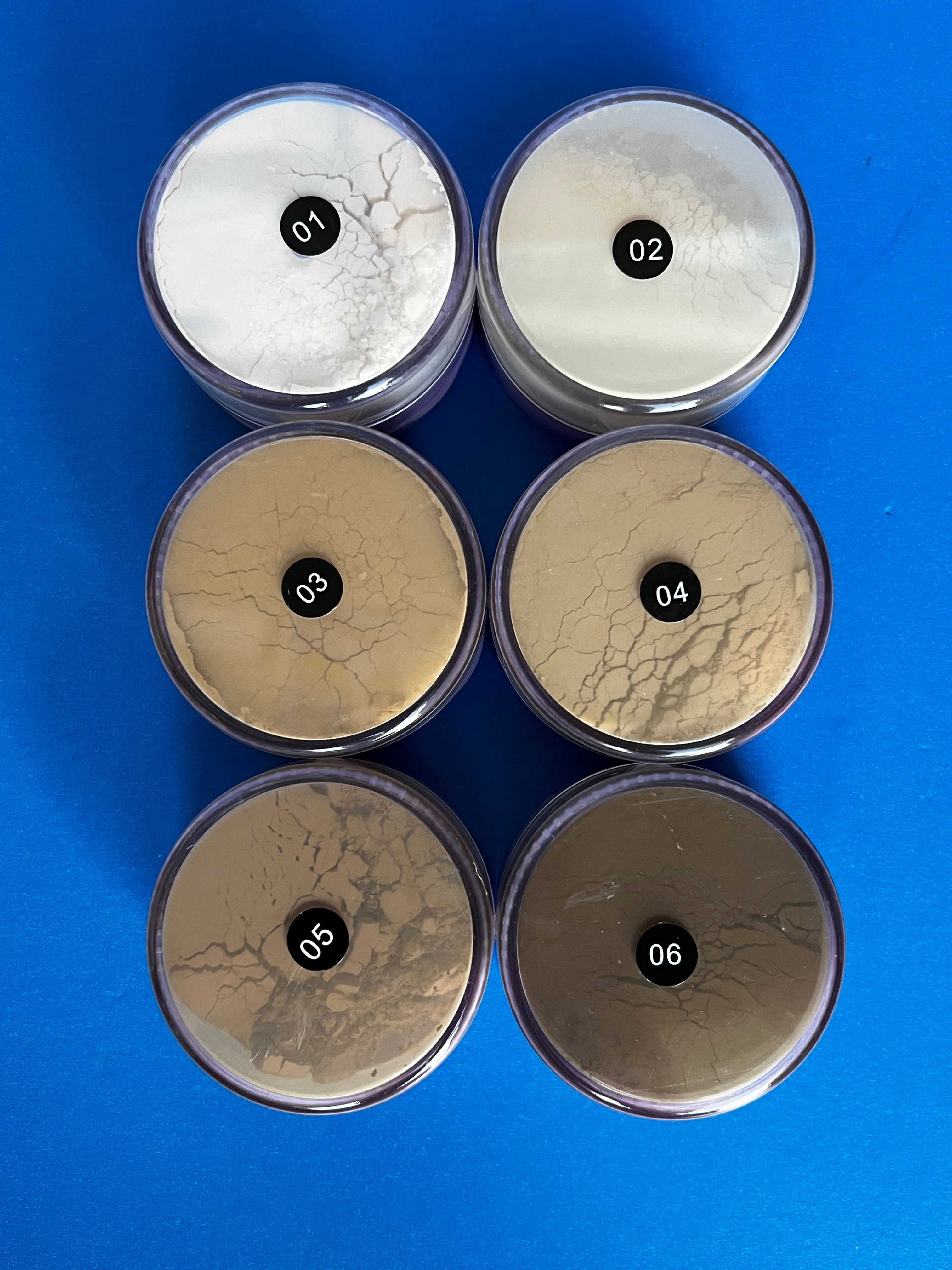 Nekoyanin Ara Ara Face Powder in translucent shade, featuring a smooth, matte finish with elegant packaging.