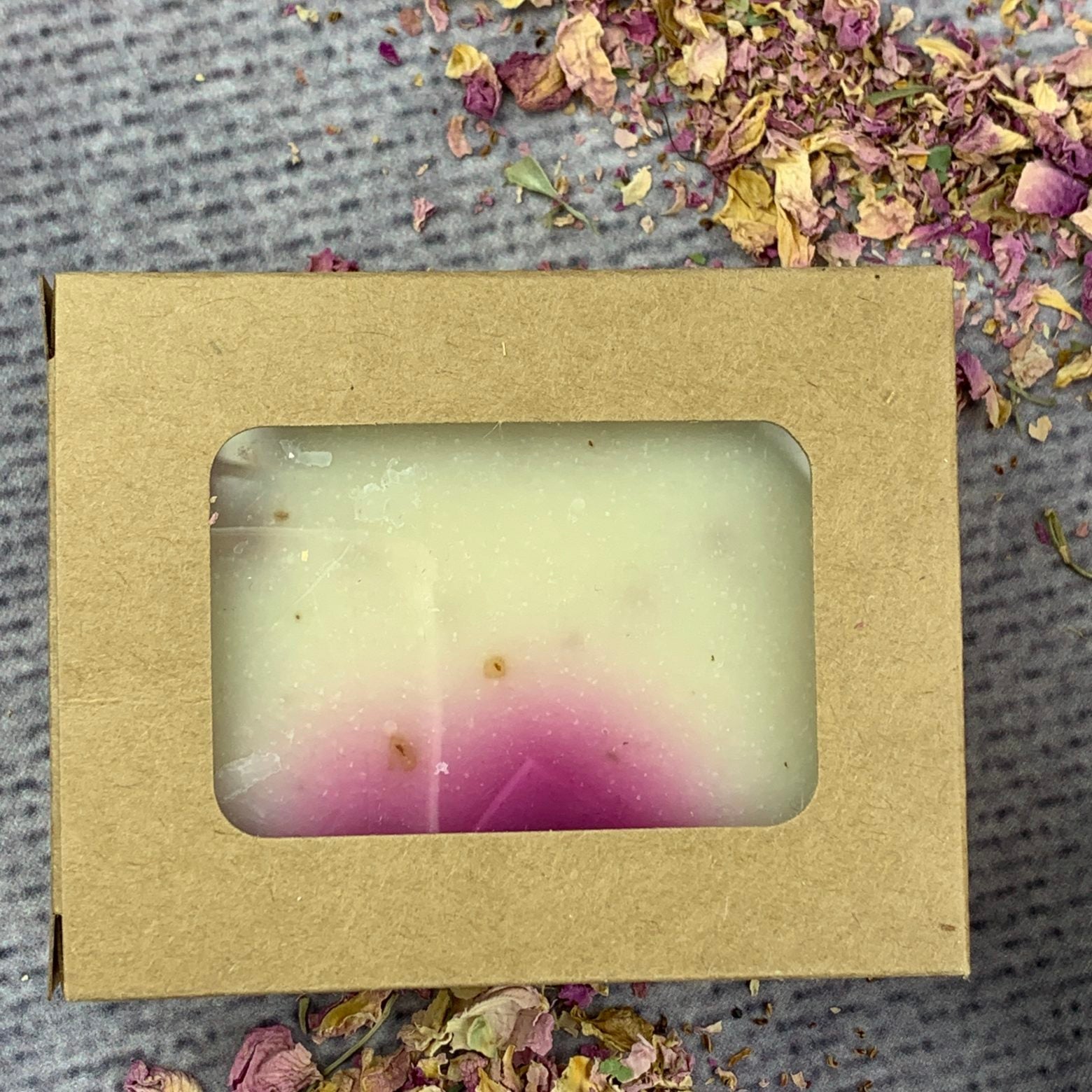 Parlour of Wonders Glamour Beauty Spell Soap, a luxurious soap bar with elegant packaging and a shimmering, magical design.