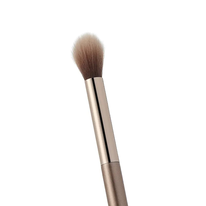 Profusion Cosmetics Magnetix eyeshadow blender brush for smooth, precise eyeshadow application and blending.