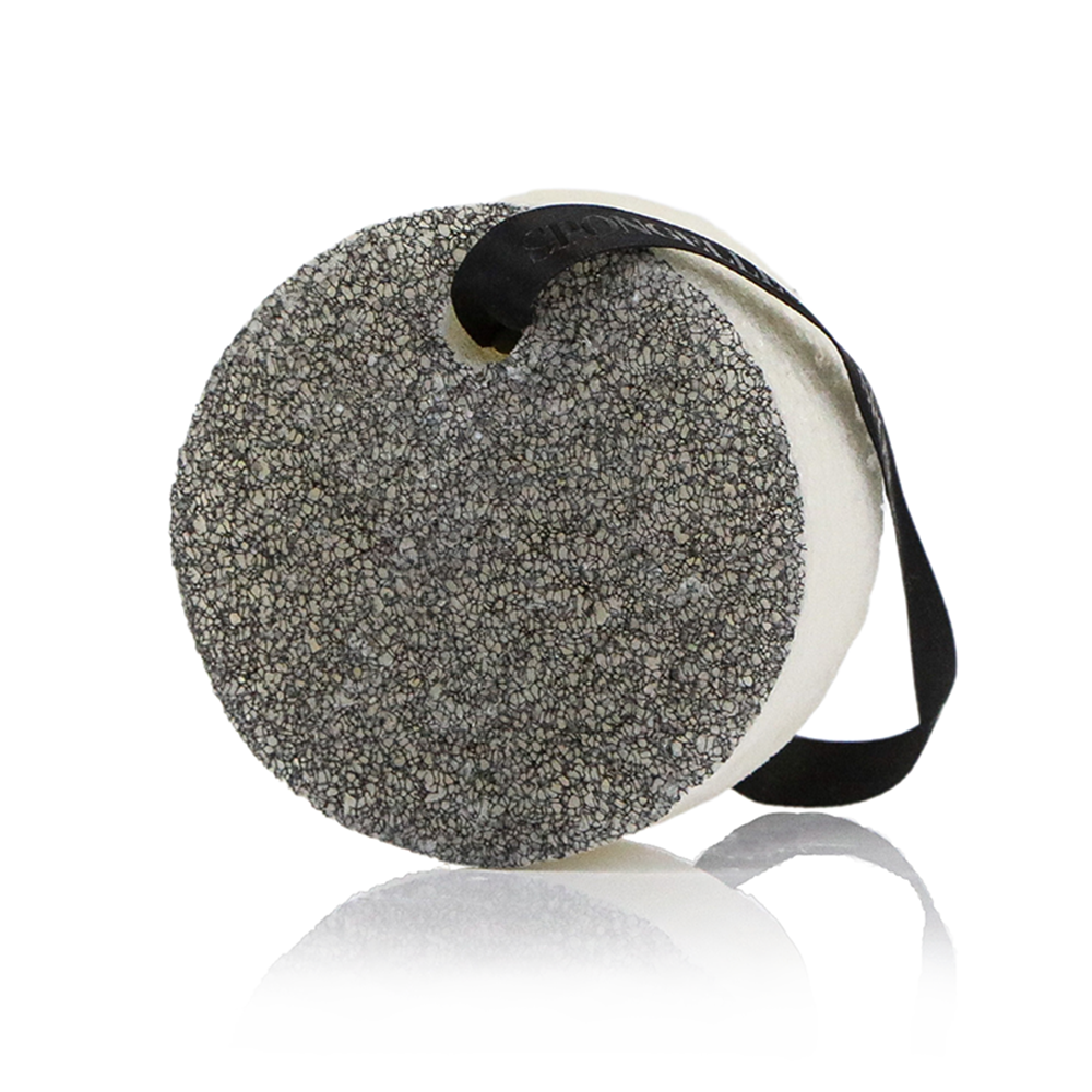 Men's Extreme Buffer by Spongellé, black body wash-infused scrubber for exfoliating and cleansing skin.
