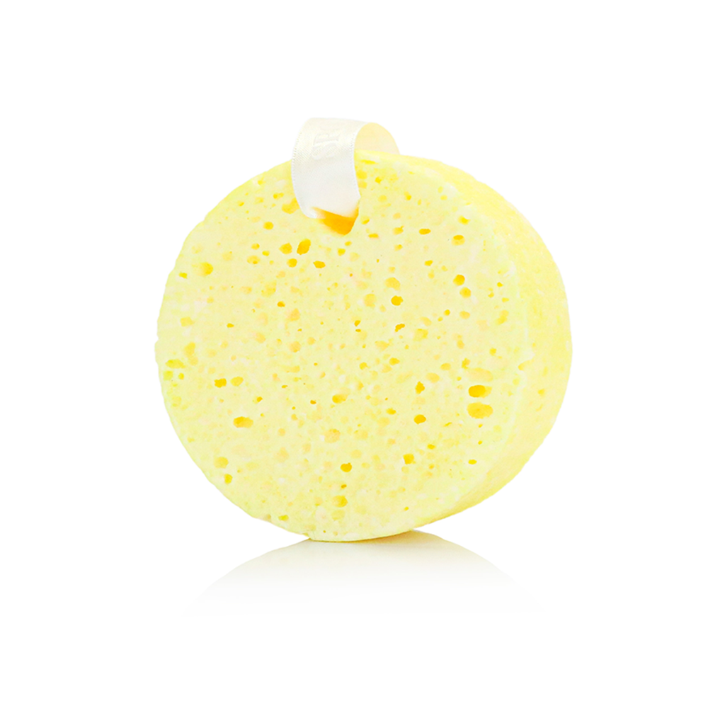 Spongellé Limone Spongelato Buffer, a body wash infused buffer with a citrus lemon scent, designed for gentle skin exfoliation.