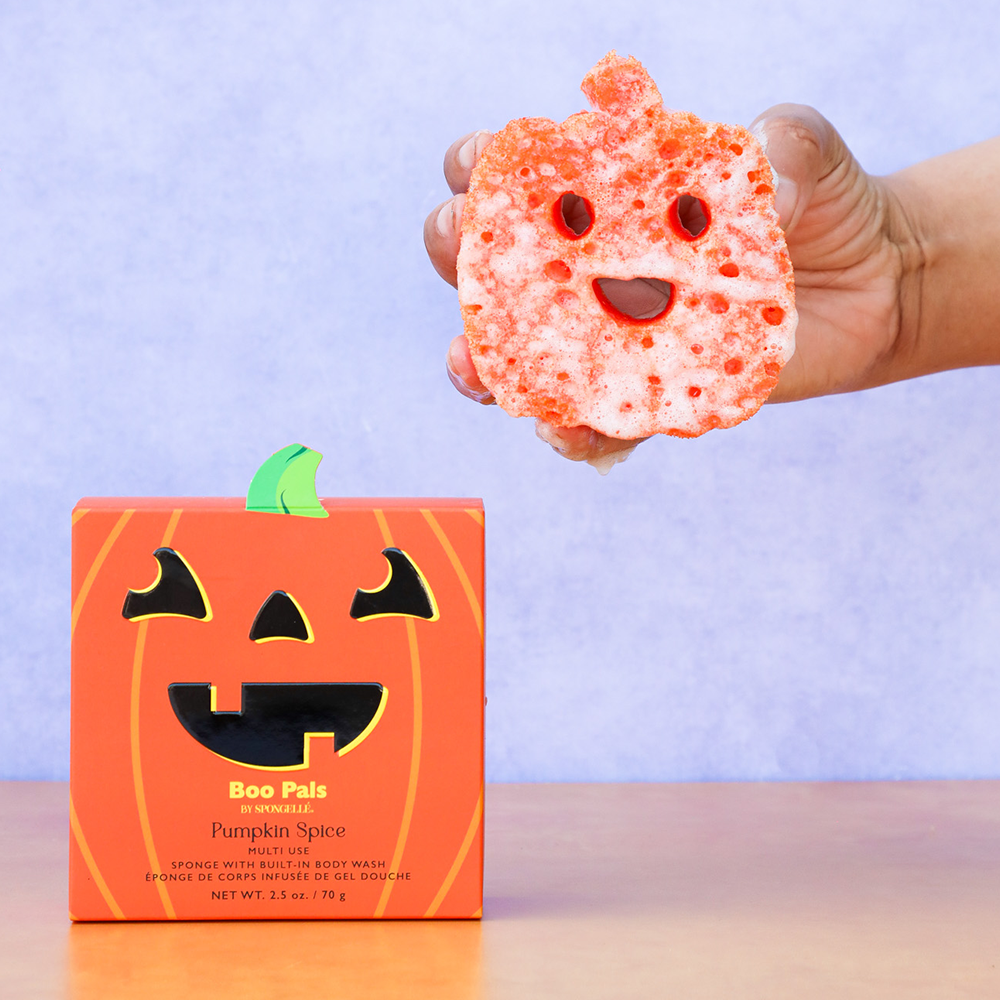 Spongellé Pumpkin Spice Pumpkin Boo Pals Buffer, body wash infused buffer with pumpkin spice scent, featuring festive Halloween-themed design.